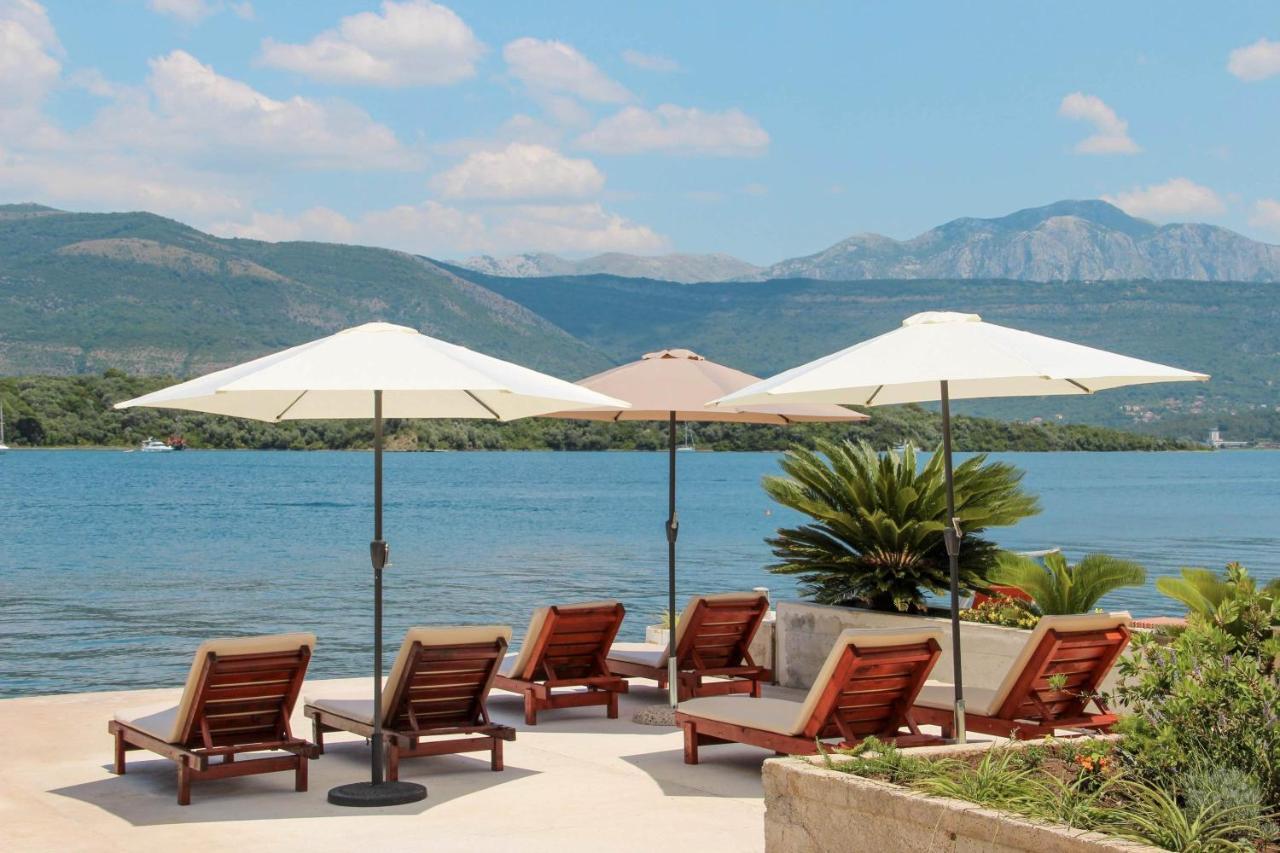 Apartments Tramonto Tivat Eksteriør billede