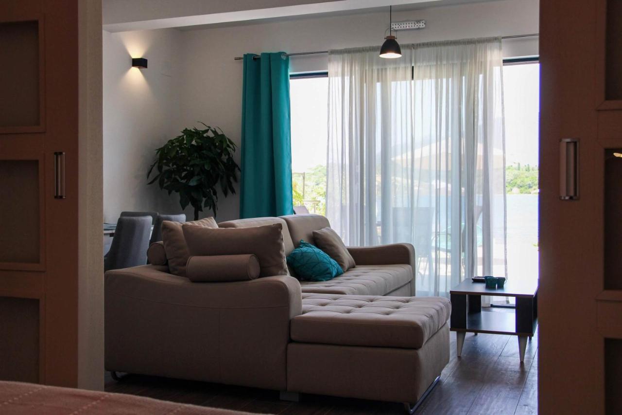 Apartments Tramonto Tivat Eksteriør billede
