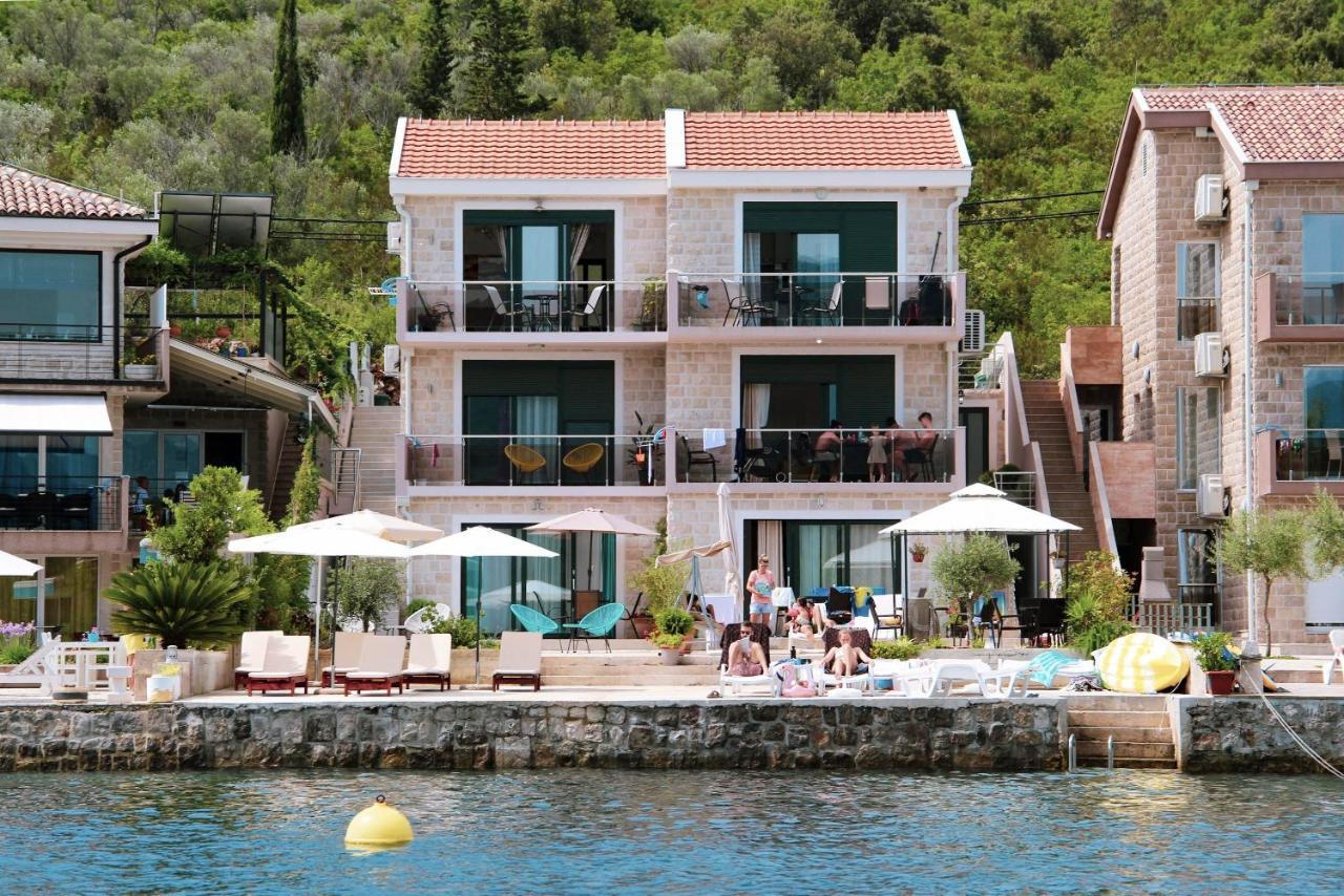 Apartments Tramonto Tivat Eksteriør billede